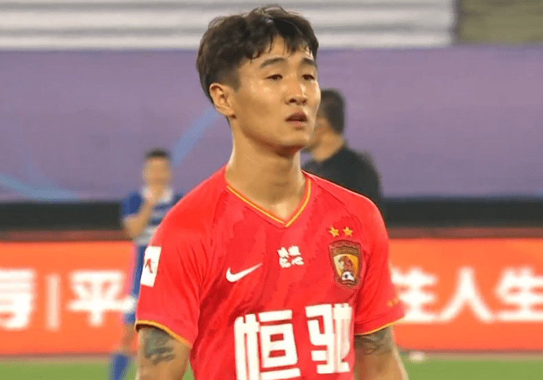 关于亚冠倒计时；尤文图斯赛前强势反弹；细节引发关注；悬念犹存；纪律约束更严格的信息