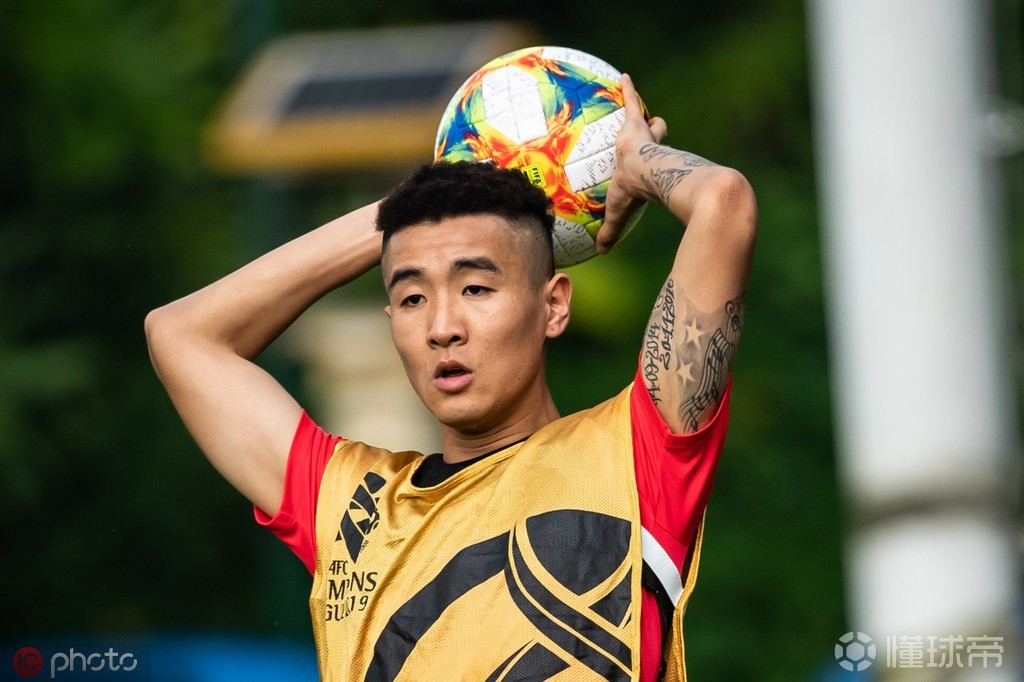 包含赛前里昂调整名单以备亚冠，伤情更新环节打磨，管理层满意，控场能力受关注的词条-Kaiyun Sports